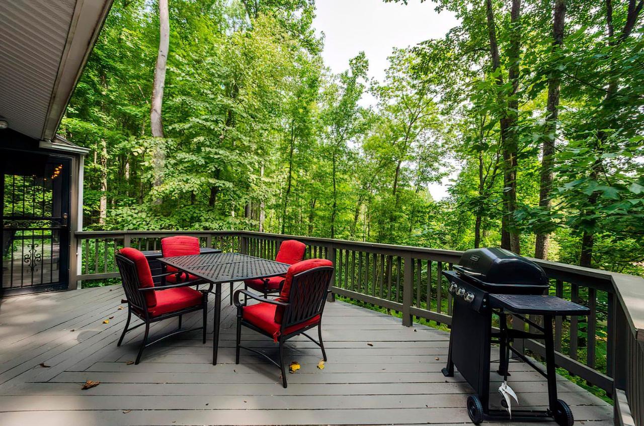 Secluded Oasis W Hot Tub, Screened-In Porch, Wifi! Berkeley Springs Kültér fotó